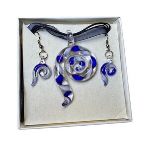 Dollywood Custom Glassworks Blue & Clear Glass Swirl Necklace & Earrings Set